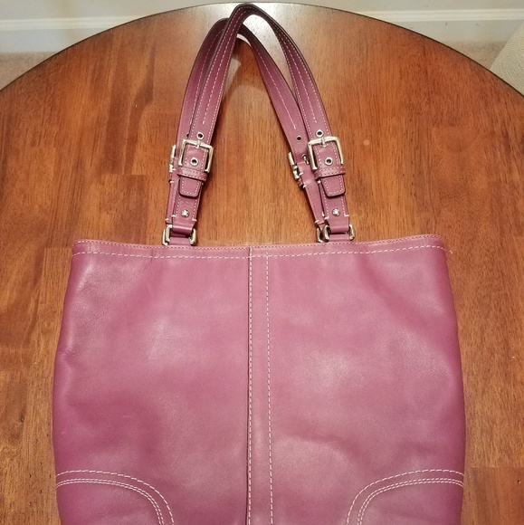 Coach leather hand bag - Picture 2 of 4
